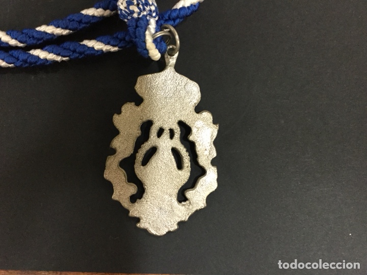 Antig&uuml;edades: Antigua medalla de Cofrad&iacute;a - Foto 3