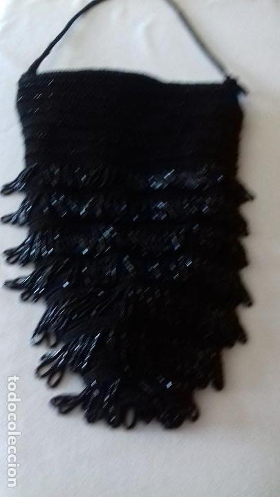 Antig&uuml;edades: BONITO BOLSO NEGRO DE AVALORIOS. - Foto 2