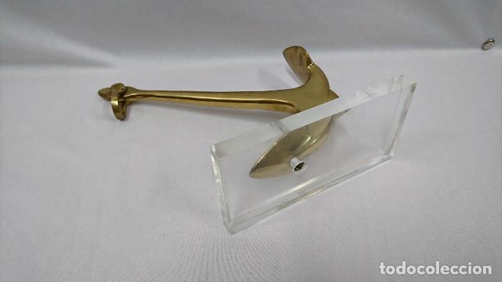 Antig&uuml;edades: ANCLA DECORATIVA EN BRONCE CON PEANA - Foto 5