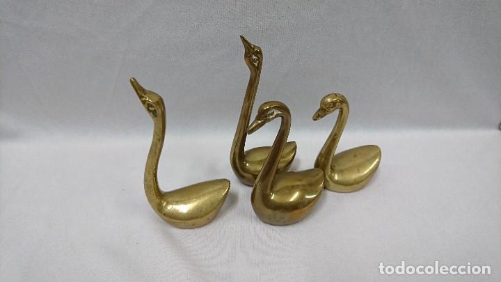 Antig&uuml;edades: JUEGO DE CISNES EN BRONCE - Foto 1