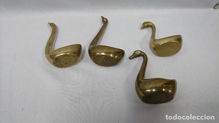 Antig&uuml;edades: JUEGO DE CISNES EN BRONCE - Foto 3