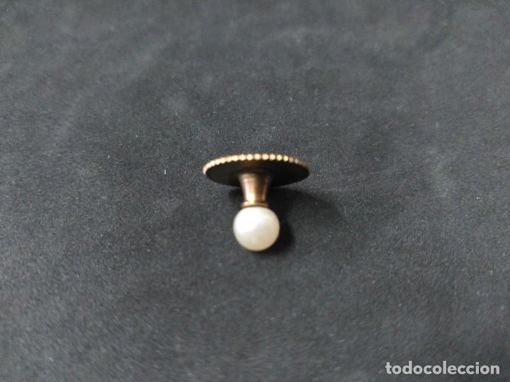 Antig&uuml;edades: BOTON DE FRAC EN METAL DORADO Y PERLA - Foto 3