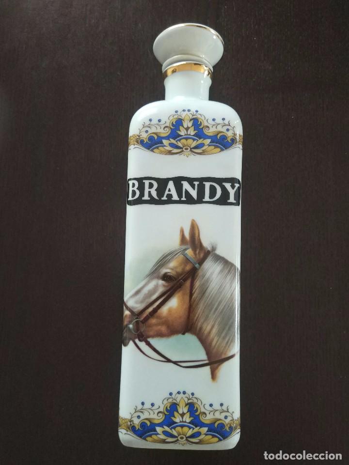 Antig&uuml;edades: Botella brandy ceramica - Foto 1