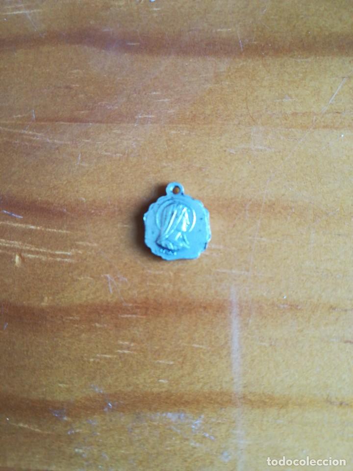 Antig&uuml;edades: Medalla virgen de lourdes - Foto 2