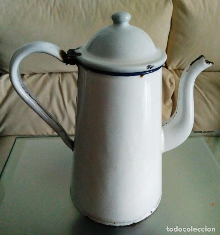 Antig&uuml;edades: TETERA O CAFETERA ESMALTADA. - Foto 1