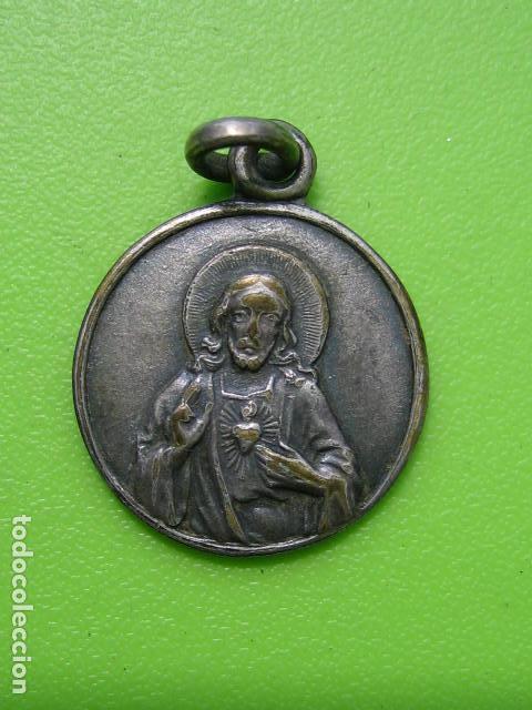 Antig&uuml;edades: Antigua medalla religiosa. - Foto 1