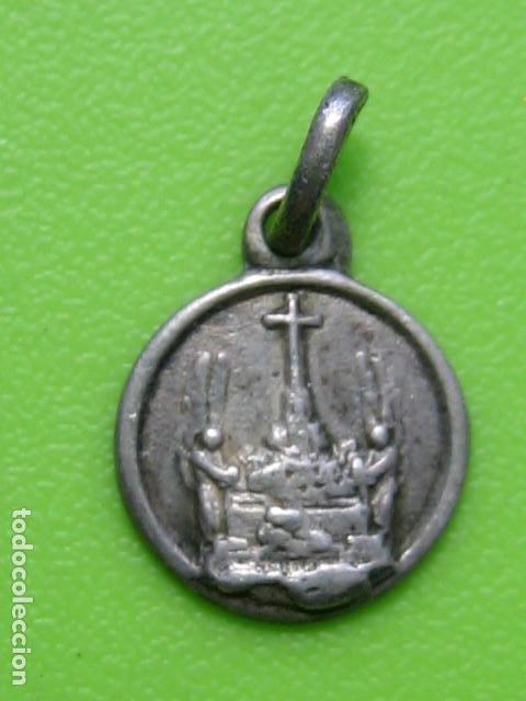 Antig&uuml;edades: Antigua medalla religiosa. - Foto 2