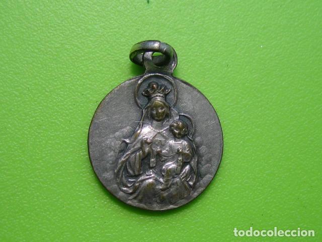 Antig&uuml;edades: Antigua medalla religiosa. - Foto 2