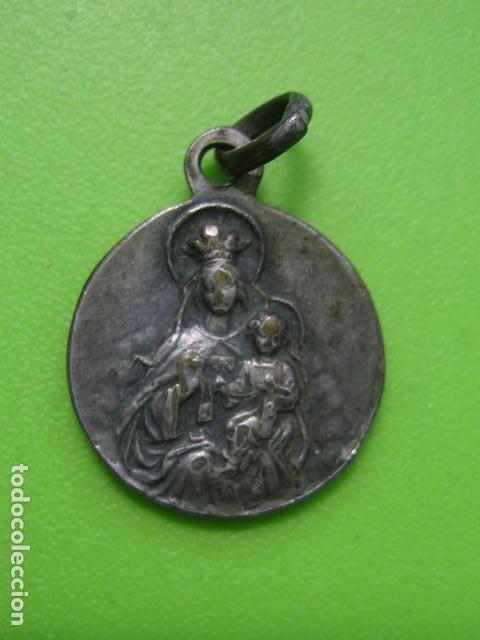 Antig&uuml;edades: Antigua medalla religiosa. - Foto 3