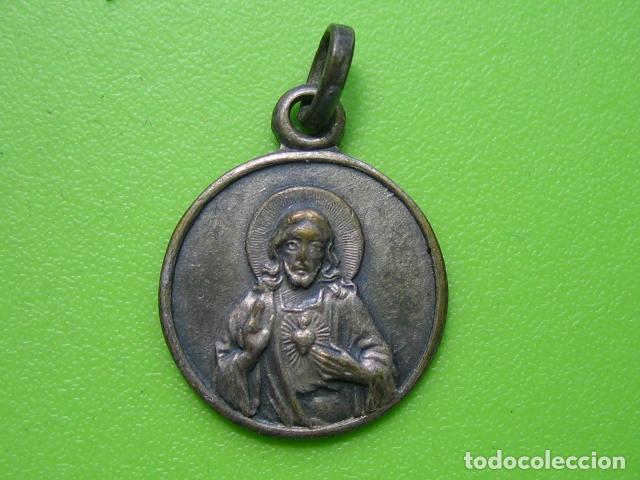 Antig&uuml;edades: Antigua medalla religiosa. - Foto 2