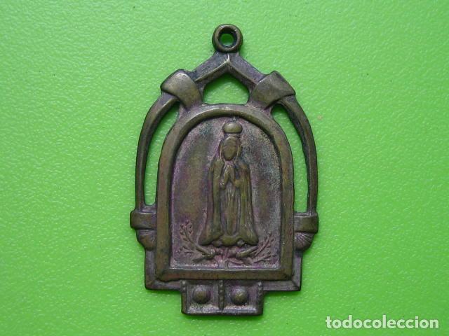 Antig&uuml;edades: Antigua medalla religiosa. - Foto 1