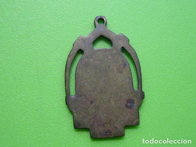 Antig&uuml;edades: Antigua medalla religiosa. - Foto 2