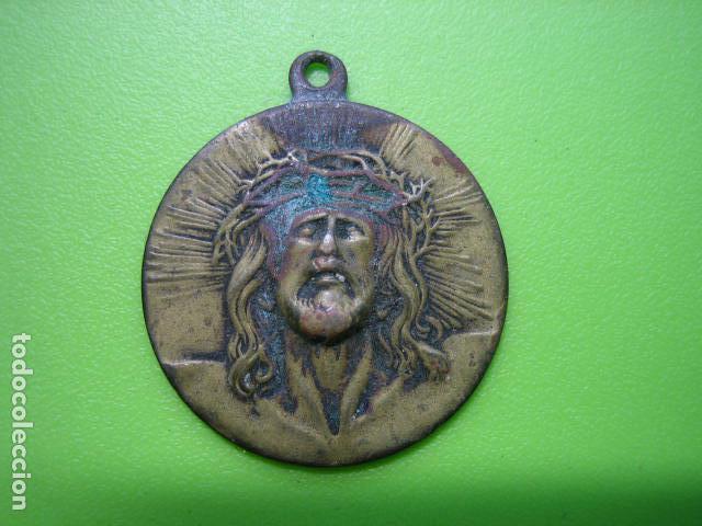 Antig&uuml;edades: Antigua medalla religiosa. - Foto 1