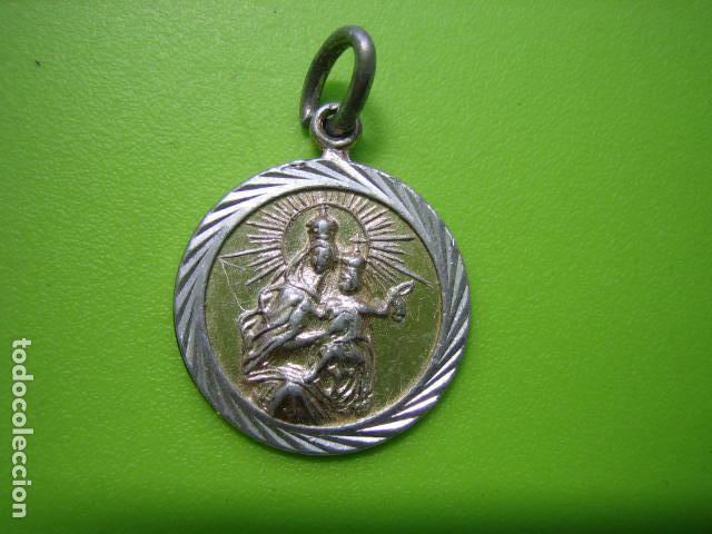 Antig&uuml;edades: Antigua medalla religiosa. - Foto 1