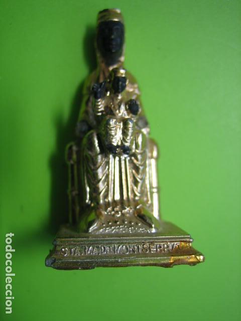 Antig&uuml;edades: Peque&ntilde;a Virgen de Monserrat en plastico - Foto 1