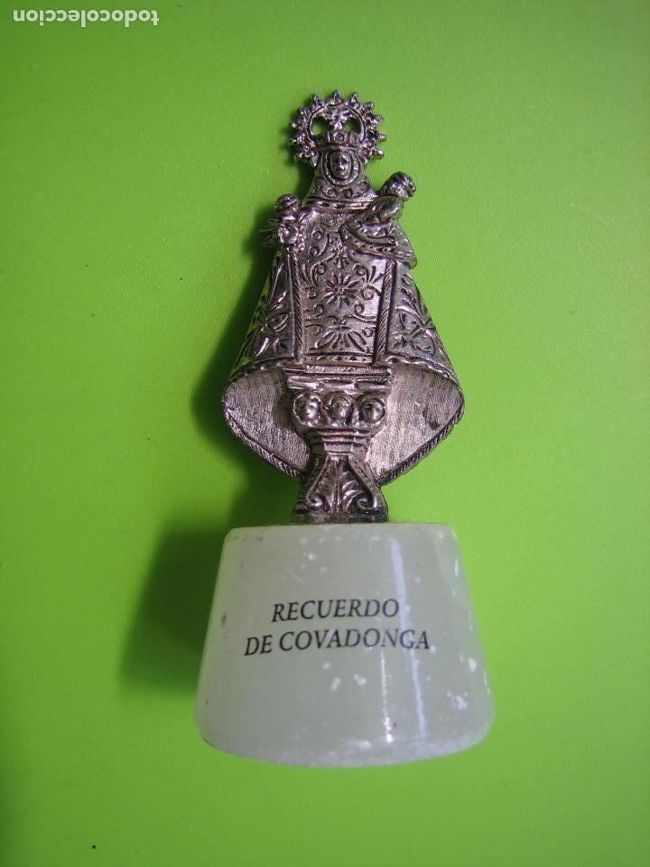 Antig&uuml;edades: Peque&ntilde;a Virgen en metal - Foto 1