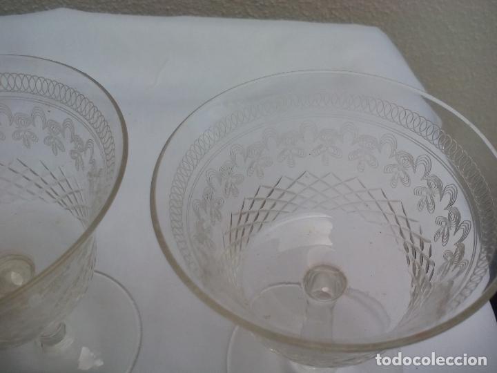 Antig&uuml;edades: Lote de 3 antiguas copas de cristal - Foto 4