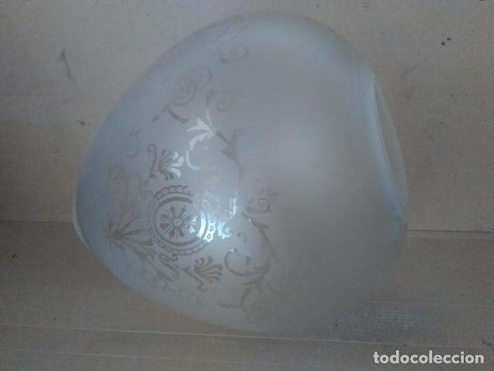 Antig&uuml;edades: Globo de l&aacute;mpara - Foto 4