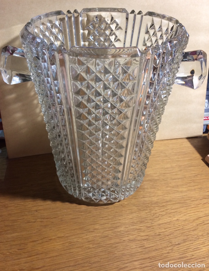 Antig&uuml;edades: Cubitera cristal tallado con asas - Foto 1