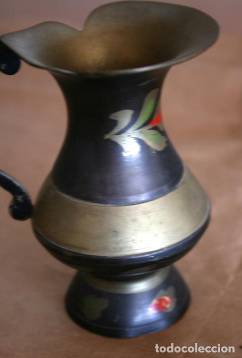 Antig&uuml;edades: Peque&ntilde;o jarron de bronce - Foto 2