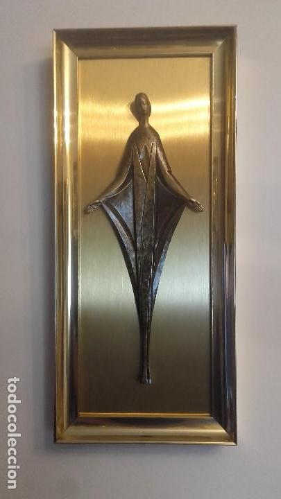 Antig&uuml;edades: Cuadro de la virgen en bronce - Foto 1