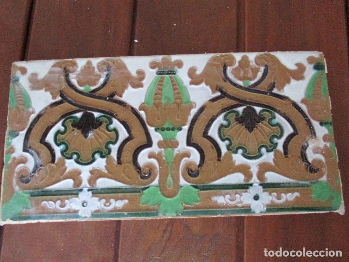 Antig&uuml;edades: Azulejos cenefas Ramos rejano - Foto 1