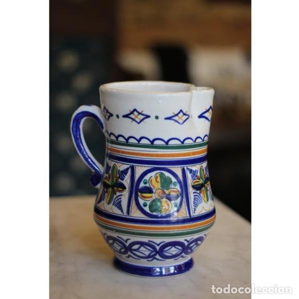 Antig&uuml;edades: Jarra de cer&aacute;mica de Talavera - Foto 1