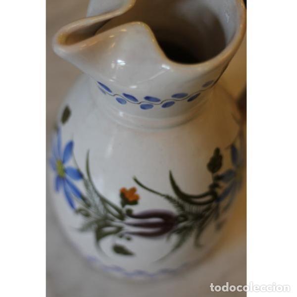 Antig&uuml;edades: Jarra de cer&aacute;mica de Talavera - Foto 2