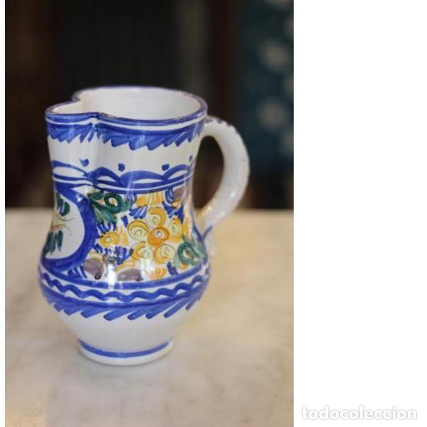 Antig&uuml;edades: Jarra de cer&aacute;mica de Talavera - Foto 1
