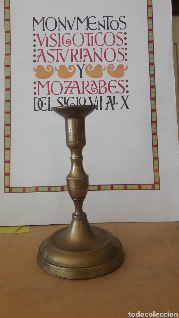 Antig&uuml;edades: Candelsabro siglo XIX bronce - Foto 1