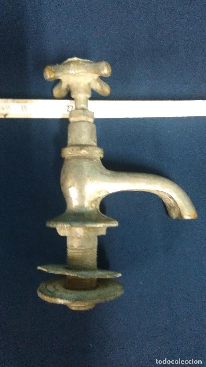 Antiquit&eacute;s: GRIFO METAL CROMADO