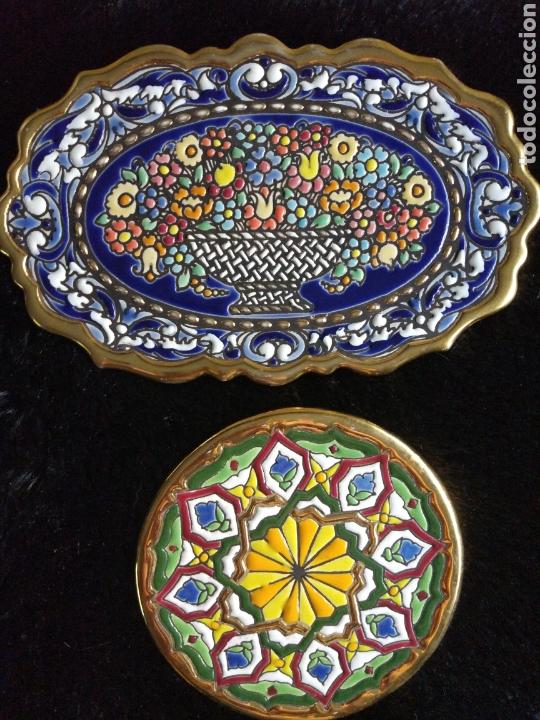 Antig&uuml;edades: Platos de ceramica y oro - Foto 1