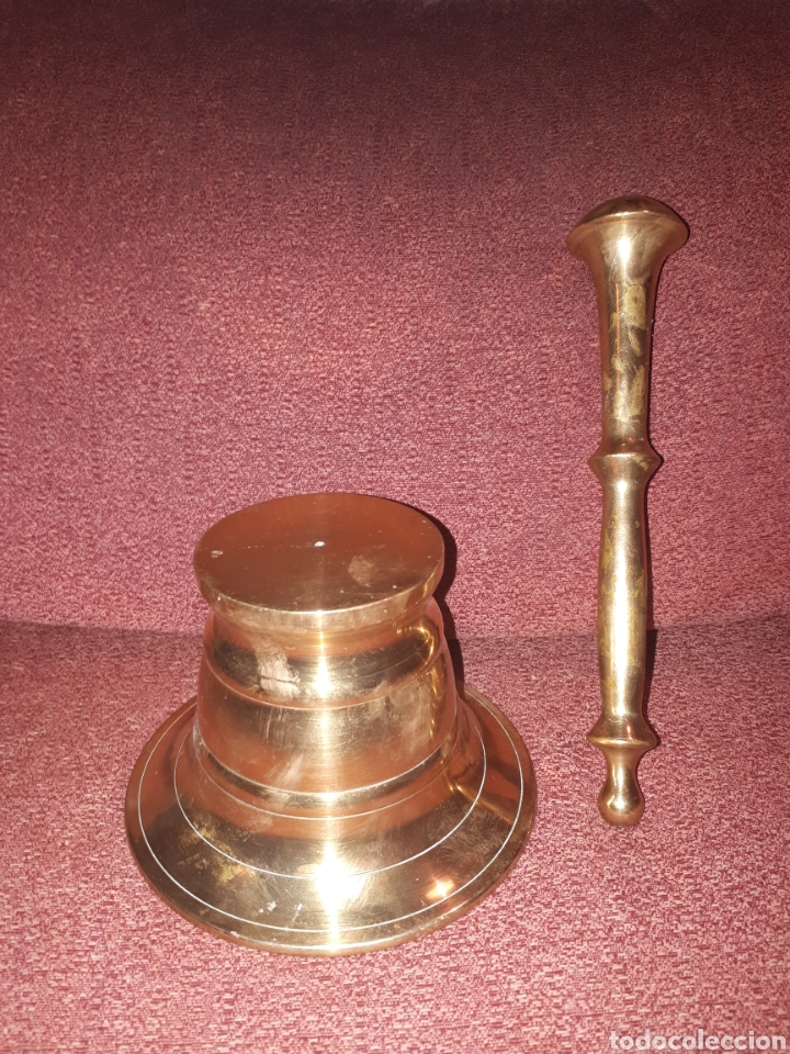 Antig&uuml;edades: Antiguo almirez de bronce con su brazo original - Foto 2