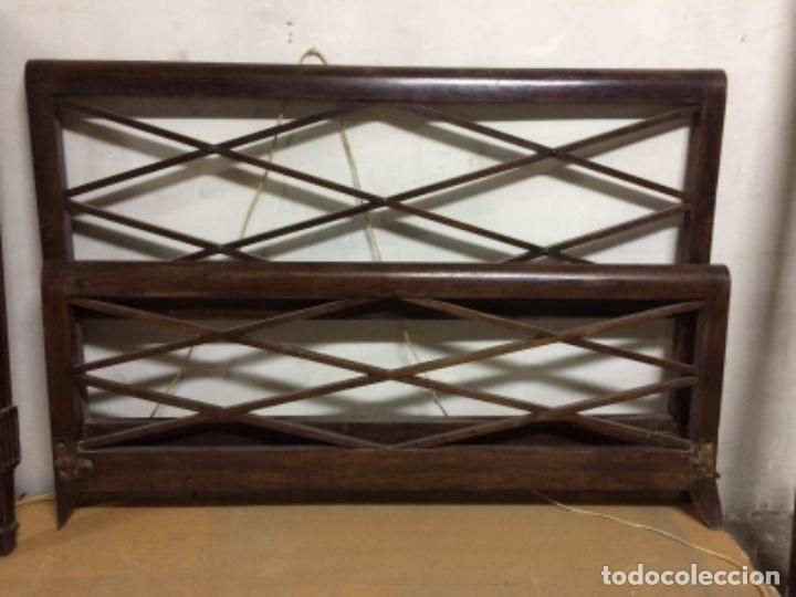 Antig&uuml;edades: CAMA ANTIGUA MADERA NOGAL - Foto 2