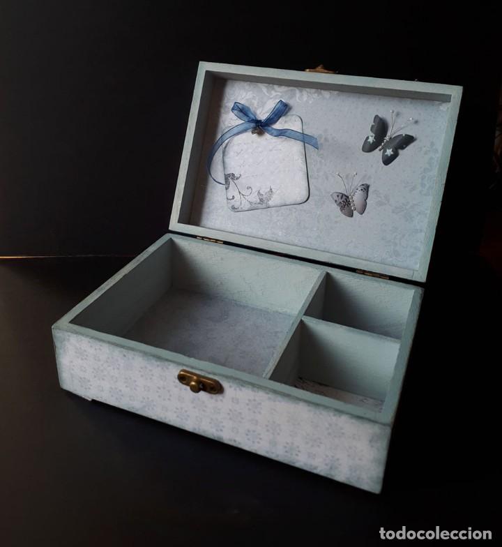 Antig&uuml;edades: CAJA MATERIAL MANUALIDADES - Foto 1