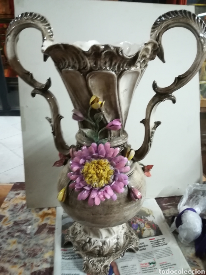 Antig&uuml;edades: Jarr&oacute;n de porcelana capo di monte - Foto 4