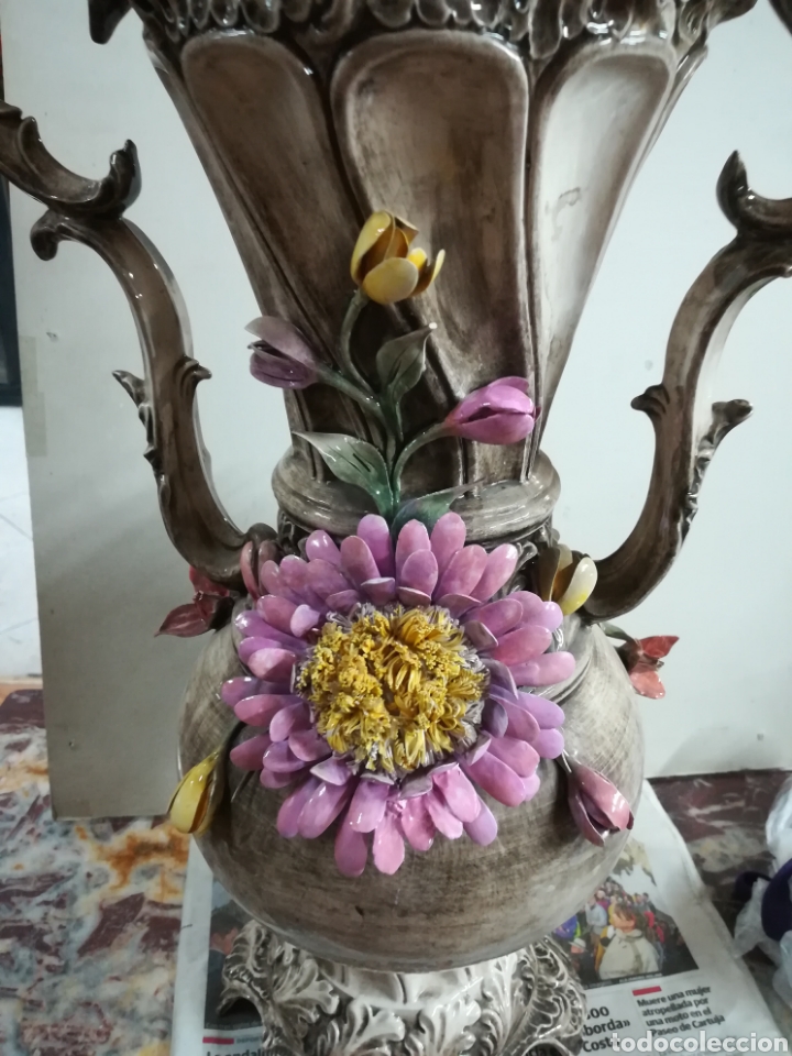 Antig&uuml;edades: Jarr&oacute;n de porcelana capo di monte - Foto 5