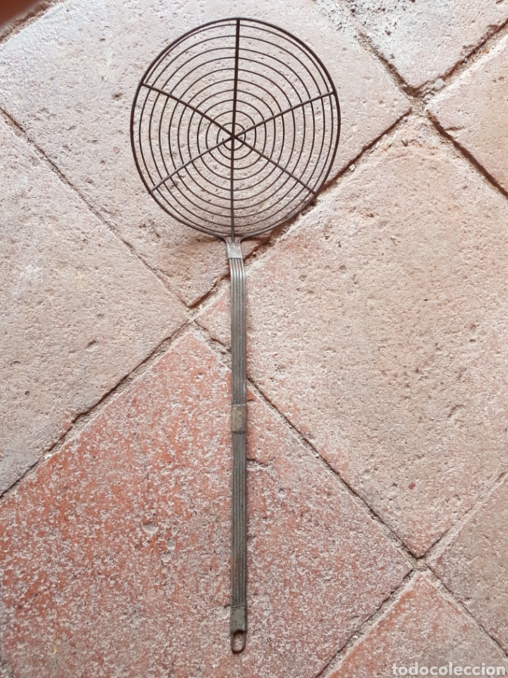 Antig&uuml;edades: Antigua espumadera para cocina - Foto 1