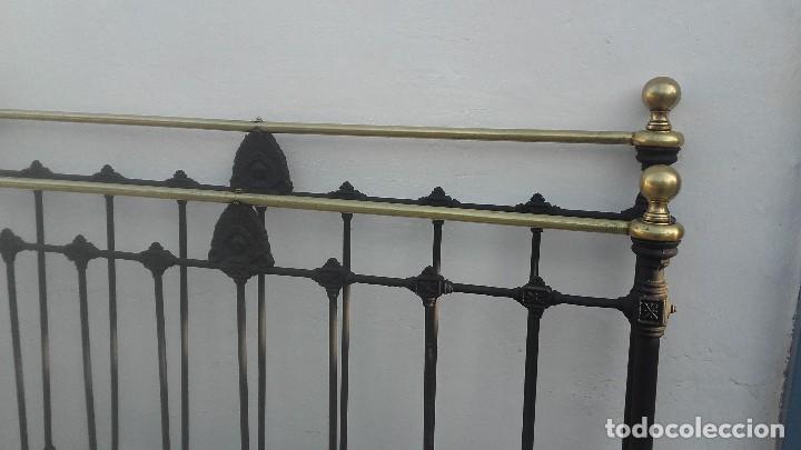 Antig&uuml;edades: Cama antig&uuml;a - Foto 2