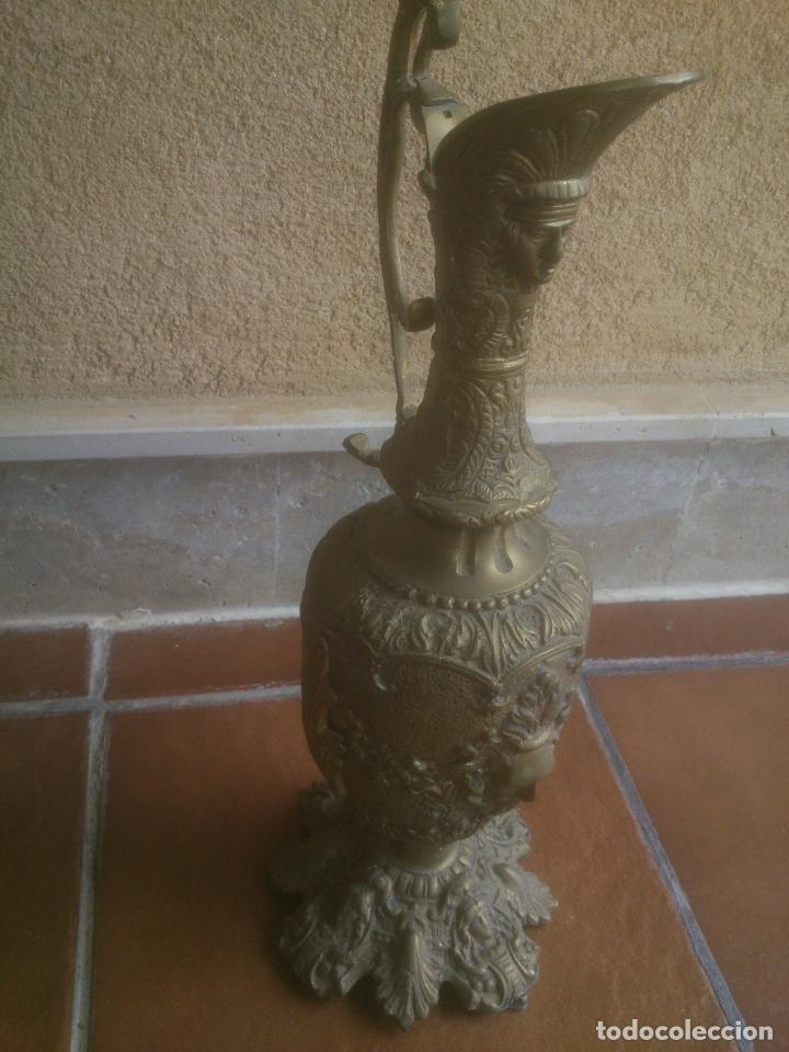 Antig&uuml;edades: ANTIGUO JARRON TODO DE BRONCE LABRADO - Foto 3