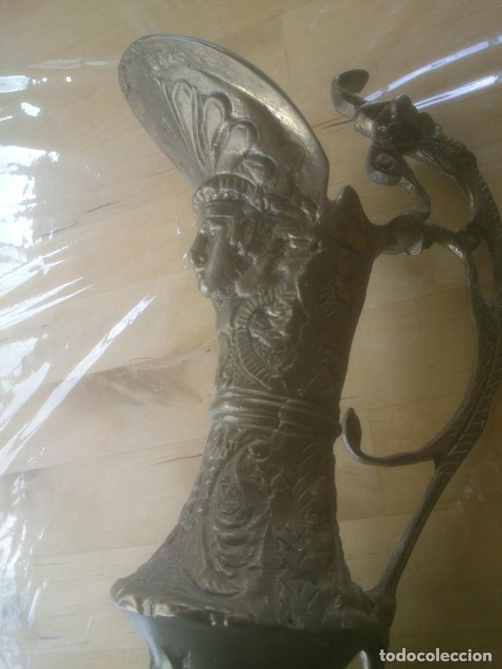 Antig&uuml;edades: ANTIGUO JARRON TODO DE BRONCE LABRADO - Foto 4