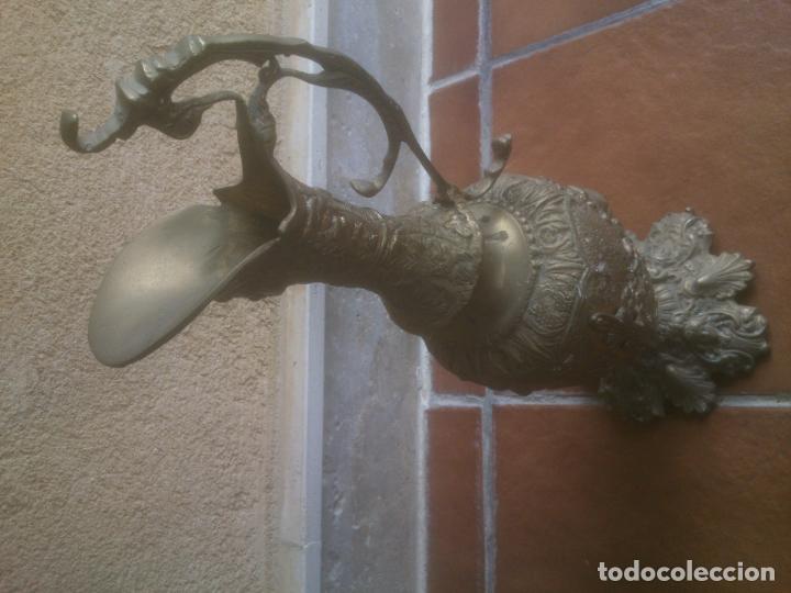 Antig&uuml;edades: ANTIGUO JARRON TODO DE BRONCE LABRADO - Foto 5