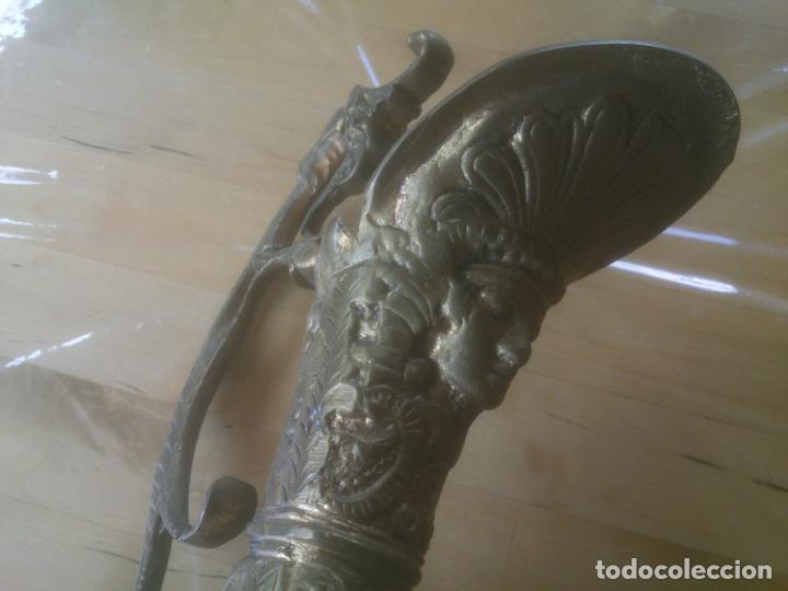 Antig&uuml;edades: ANTIGUO JARRON TODO DE BRONCE LABRADO - Foto 10
