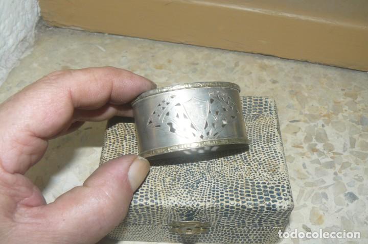 Antig&uuml;edades: SERVILLETERO DE PLATA EN SU ESTUCHE - Foto 2