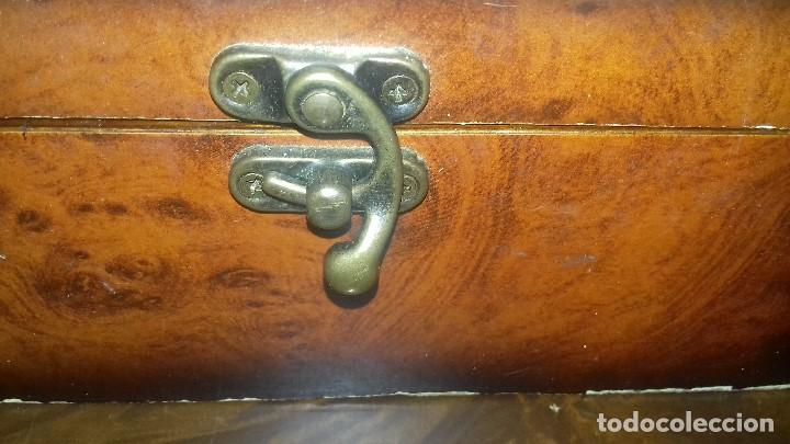 Antig&uuml;edades: ANTIGUA CAJA DE MADERA - Foto 4