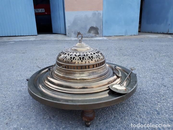 Antig&uuml;edades: antiguo brasero en laton. - Foto 1