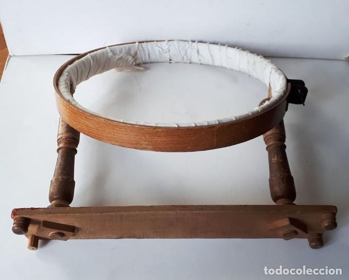 Antig&uuml;edades: TAMBOR PARA BORDAR DE 1959 - Foto 2
