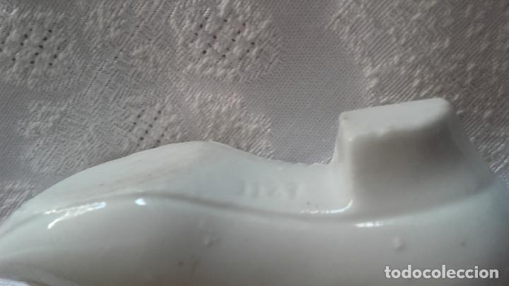 Antig&uuml;edades: Zapato porcelana - Foto 4