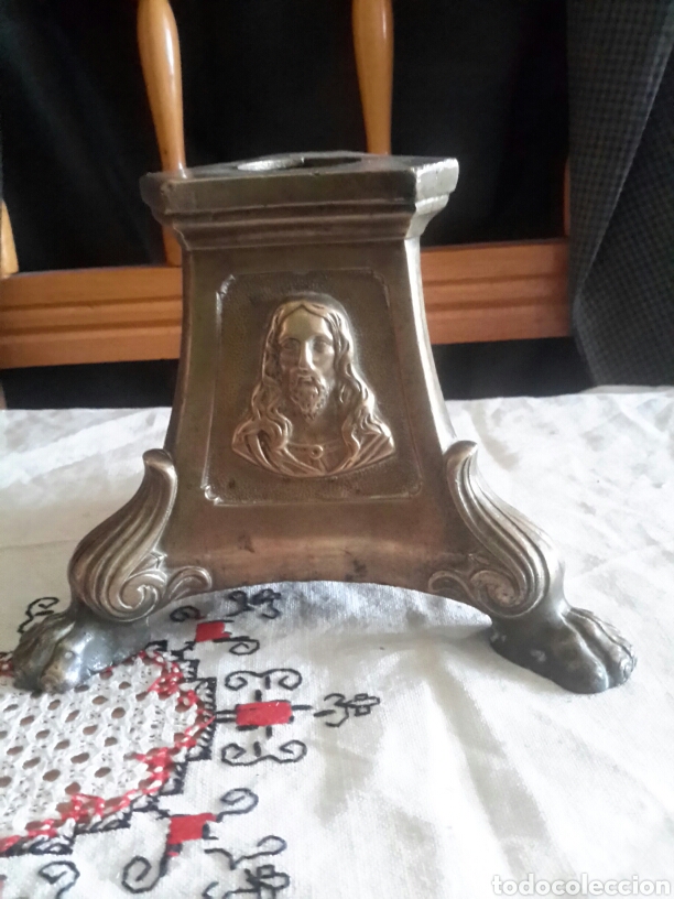 Antig&uuml;edades: Antiguo portavelas de bronce - Foto 1