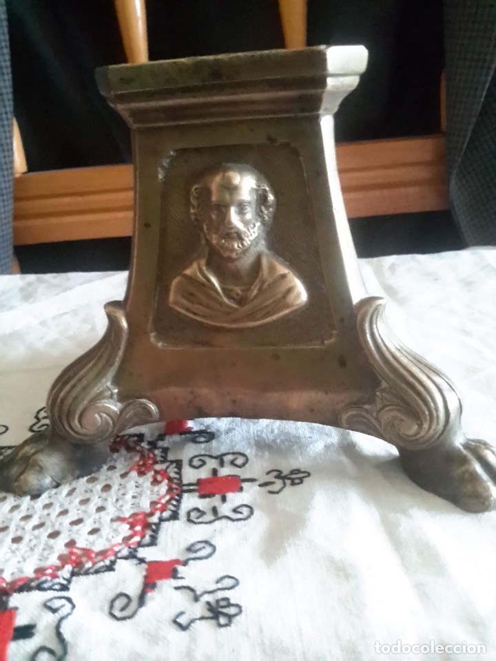 Antig&uuml;edades: Antiguo portavelas de bronce - Foto 2